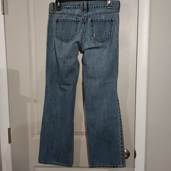 Old Navy Women's Straight Distressed Jeans Size 4 - Picture 2 of 10